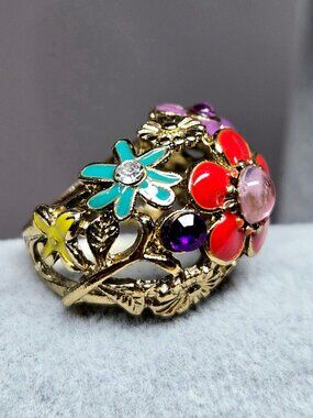 Gold Tone Enamel Domed Flower Gripoix Rhinestone Cocktail Ring Size 6 1/2